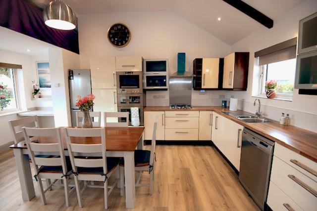 Meadowlane Lodge Cork Dış mekan fotoğraf
